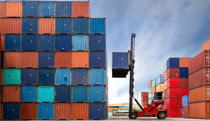 Dry Shipping Containers